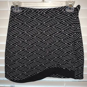 Black / White top shop skirt
